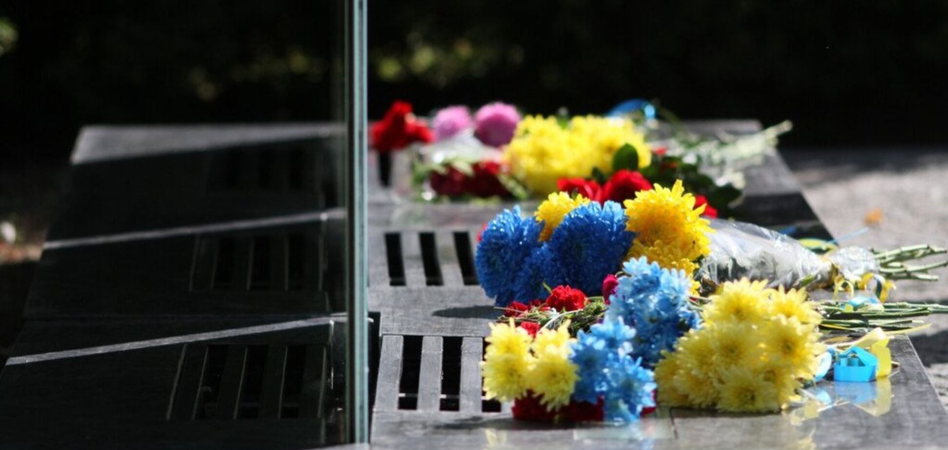 У Дніпрі сотні людей вшанували пам'ять загиблих захисників України