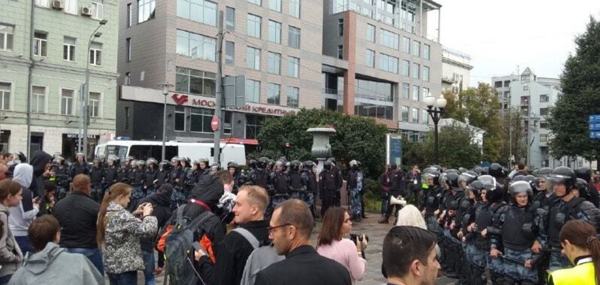 Росія повстане? Москву сколихнули акції протесту, є затримані. Фото і відео