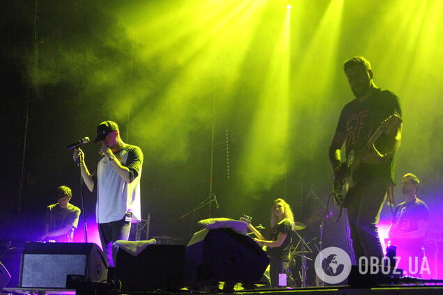 Дикие танцы и драйвовые песни: в Днепре стартовал масштабный фестиваль 'БеzViz'. Фоторепортаж