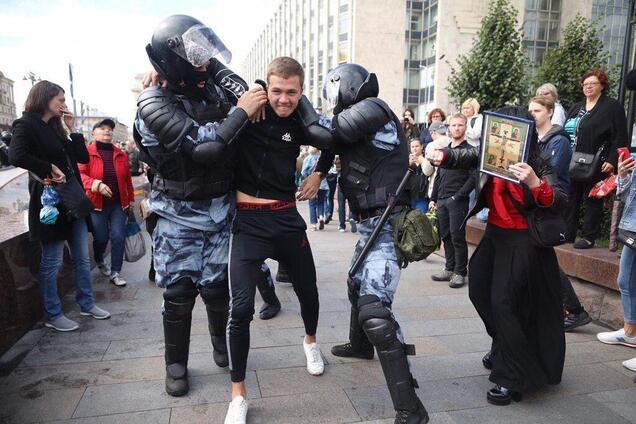 'Всіх переможе!' Репери Face і Noize MC висловилися про звірства в Москві