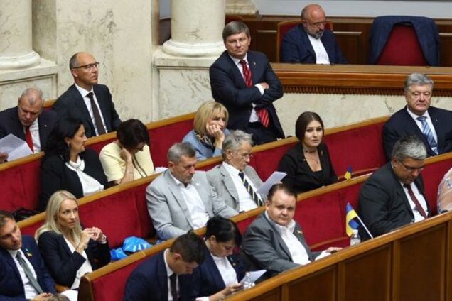 Нардеп от фракции Порошенко угодил в страшное ДТП: все подробности