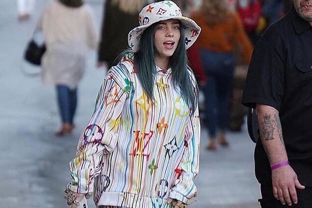 'Що це за х**ня?!' Біллі Айліш обурилася через злив її 'голого' фото з лисиною