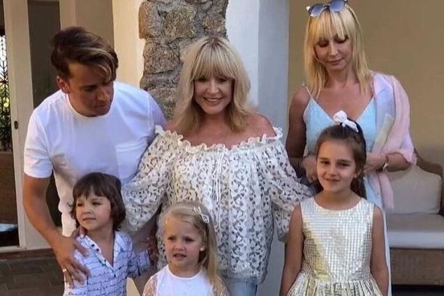 'Абсолютно одинаковые!' Фото Пугачевой и Орбакайте без макияжа взбудоражило сеть