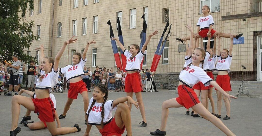 Картинки по запроÑу Денег нет даже на хлеб: в "Л/ДÐÐ " резко изменилаÑÑŒ пропаганда
