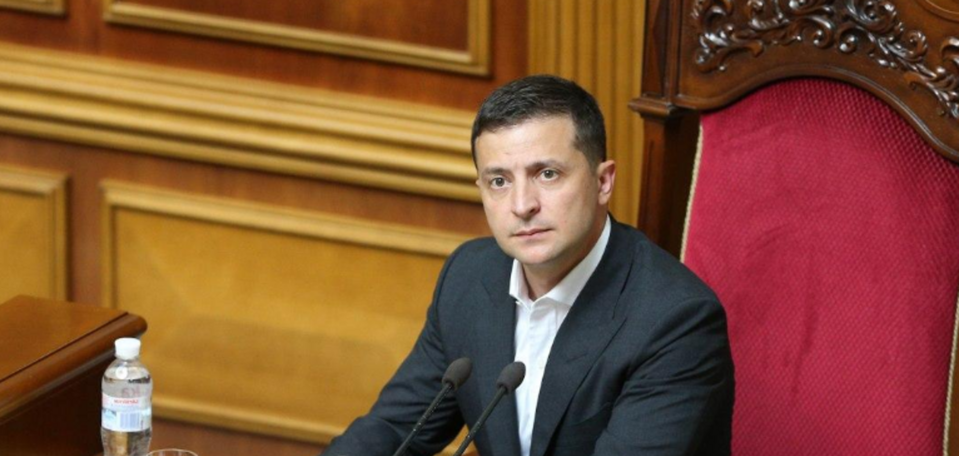 Зеленский решил кардинально изменить Конституцию Украины