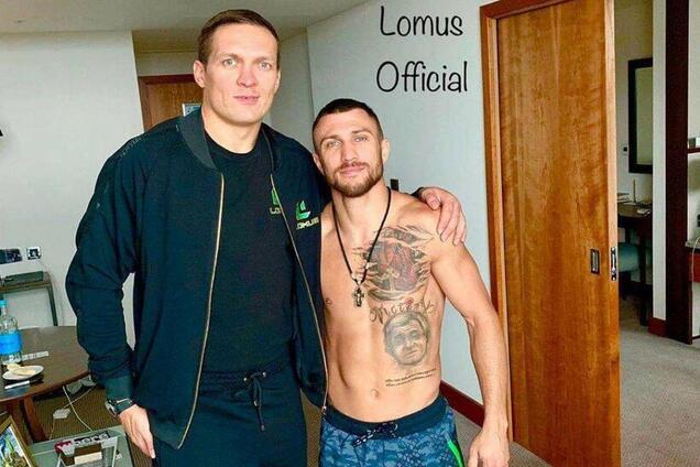 Фанаты в Лондоне окружили Усика и заставили выполнить их просьбу - опубликовано видео