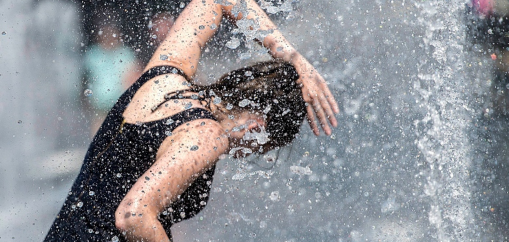 Осінь почнеться пекельною спекою: синоптики уточнили прогноз по Україні