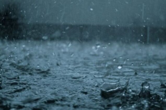 Негода лютує: на Дніпропетровщині більше тисячі сімей залишилися без світла