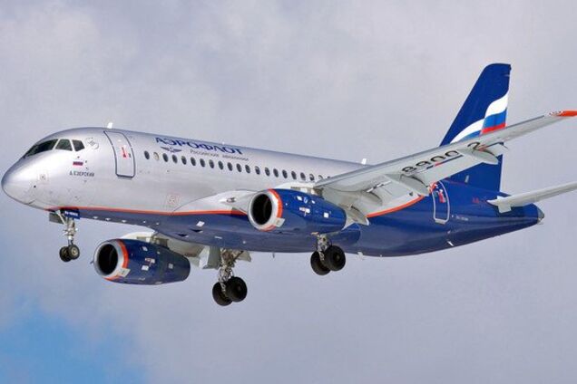 Літак Sukhoi Superjet-100