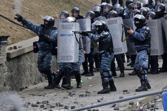 Расстрел Небесной Сотни на Майдане во время Революции Достоинства