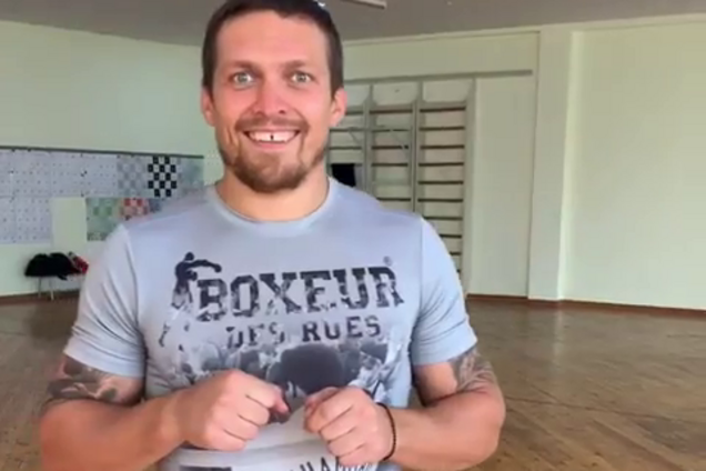 'Я не зрозумів, ви змовилися?' Усик і Ломаченко обламали оператора