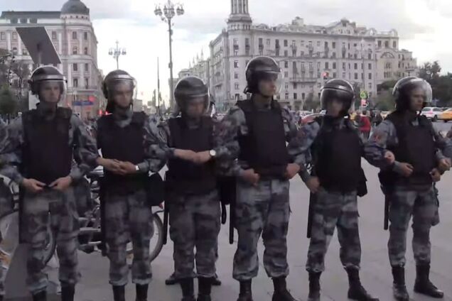 Режим Путіна йде до обвалення