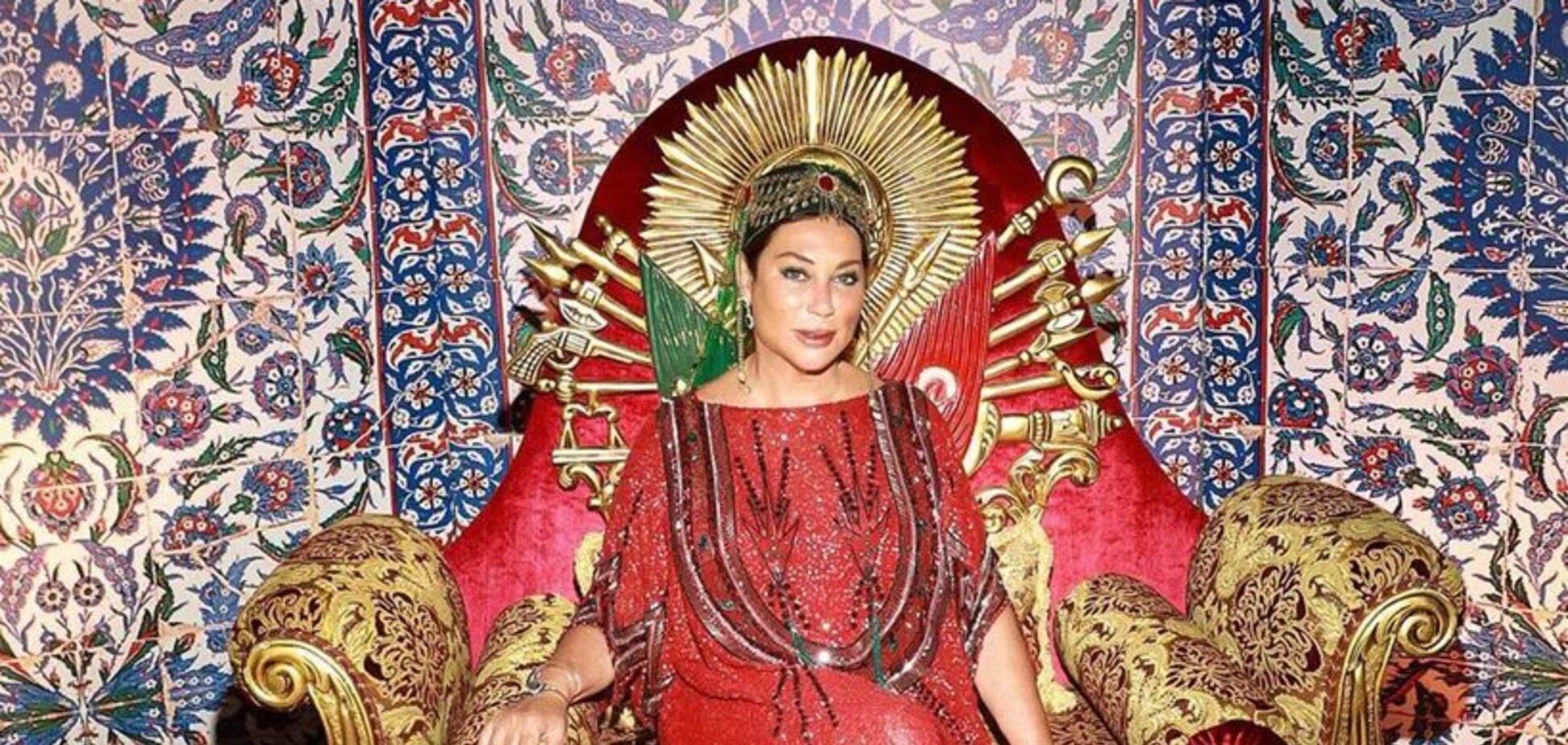 Танцевала босиком: появилось видео, снятое за день до смерти Аллы Вебер