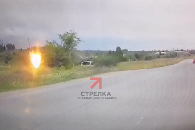 'Це моторошно': падіння снаряда зі складу в Росії потрапило на відео
