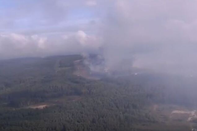 Моторошні наслідки вибухів арсеналу в Росії показали на відео