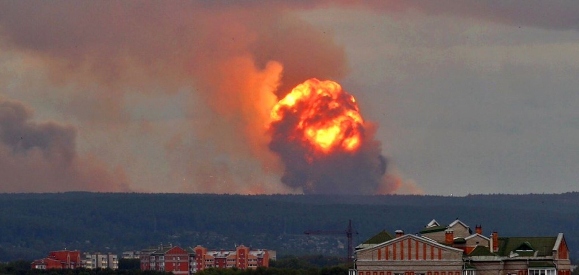 'Бумеранг за Україну': названі три версії вибухів на арсеналі в Росії