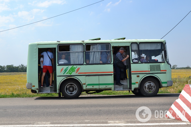 На пунктах пропуска начали жестко прессовать водителей