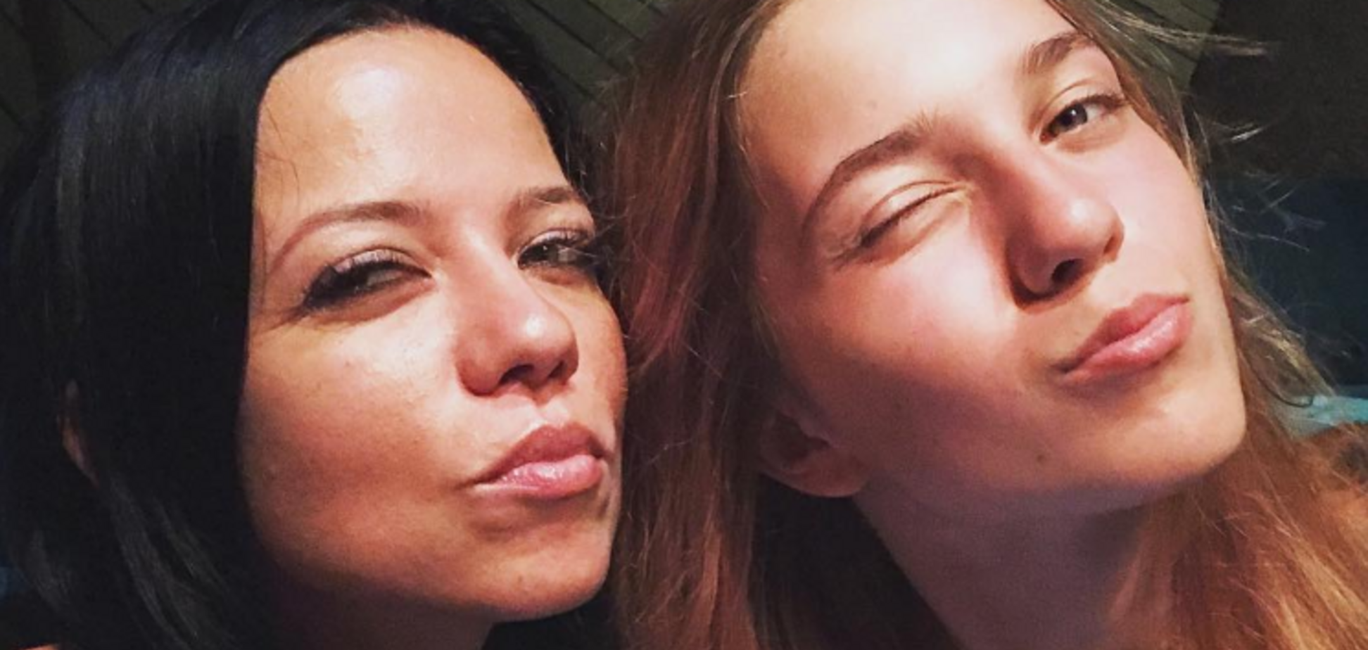 'Секси-подружки!' Экс-жена и дочь Потапа восхитили сеть полуголым фото