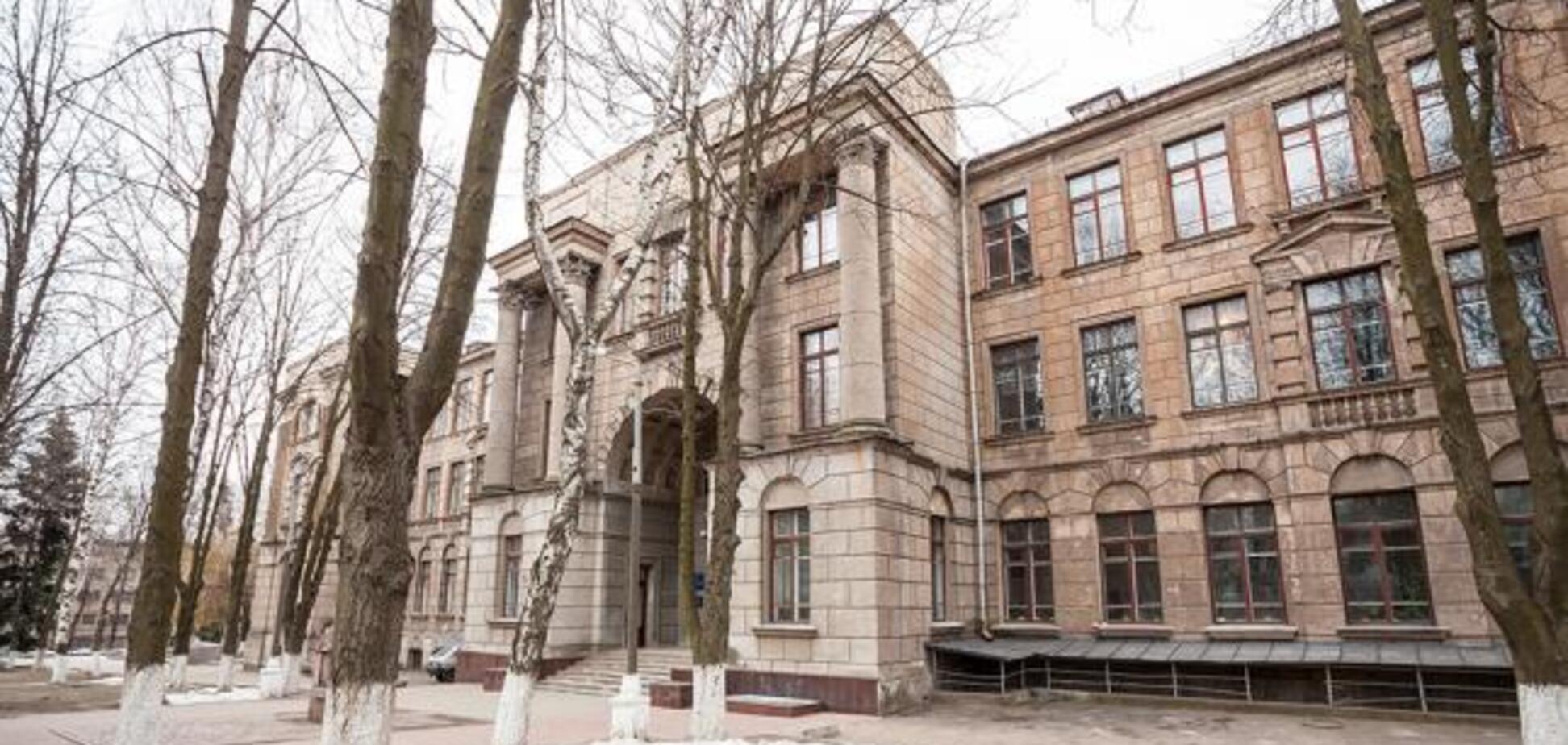 В Днепре студенты пришли на экзамен с поддельными паспортами: возник скандал