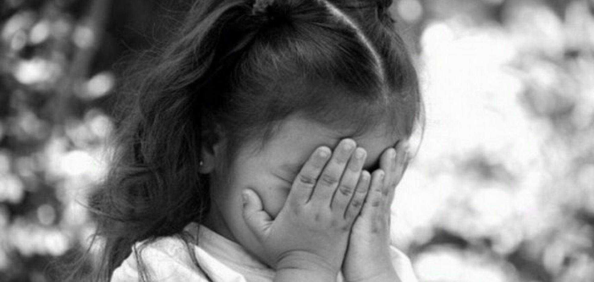 'Воші по голові бігають': в Кривому Розі дівчинка страждає через питущого батька. Фото