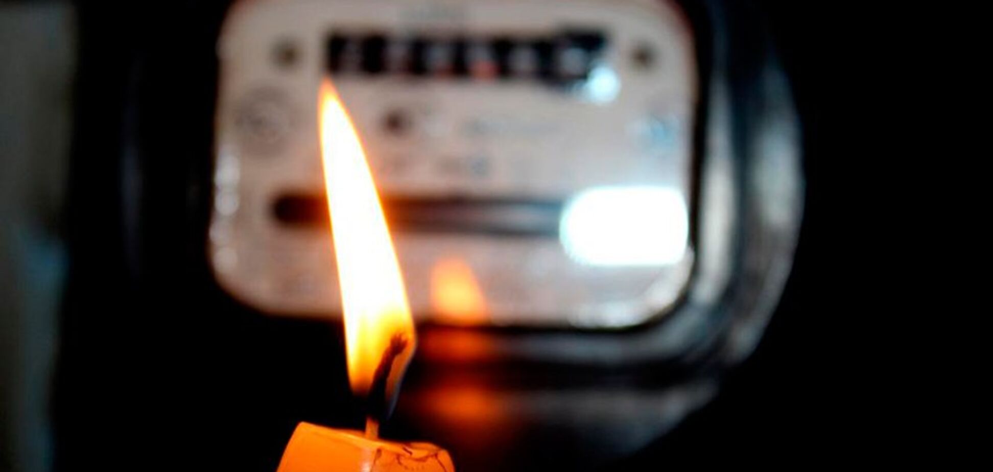 У трьох районах Дніпра відключать світло: названі адреси