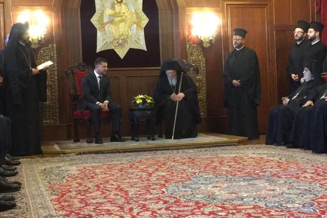 'Ідіть звідси!' Пресслужба Зеленського втрапила у скандал із журналістами