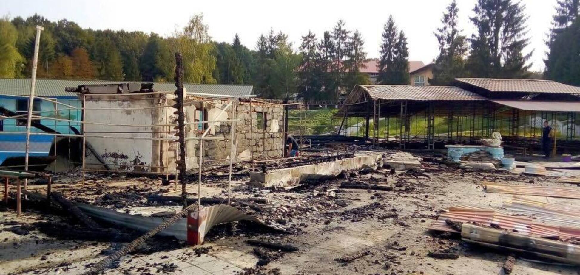 Пожар в детском лагере на Прикарпатье: появились подробности и фото
