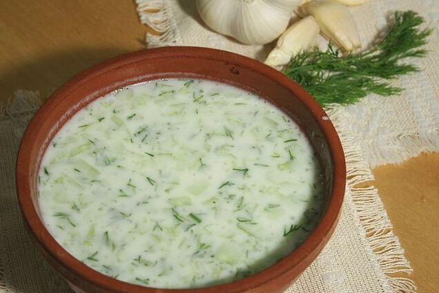 Рецепт дуже смачної болгарської страви з огірками