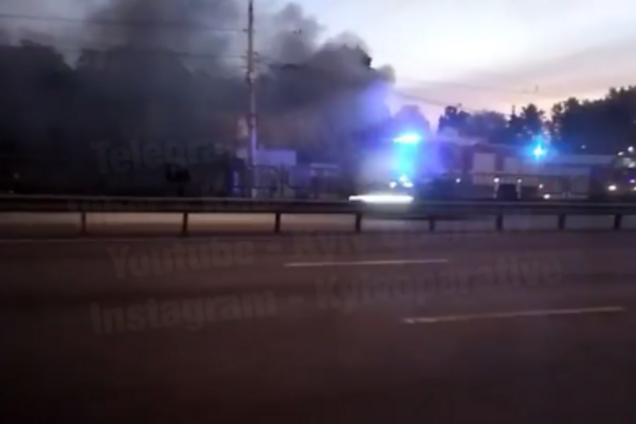 В Киеве вспыхнули МАФы: в сеть попало видео масштабного пожара