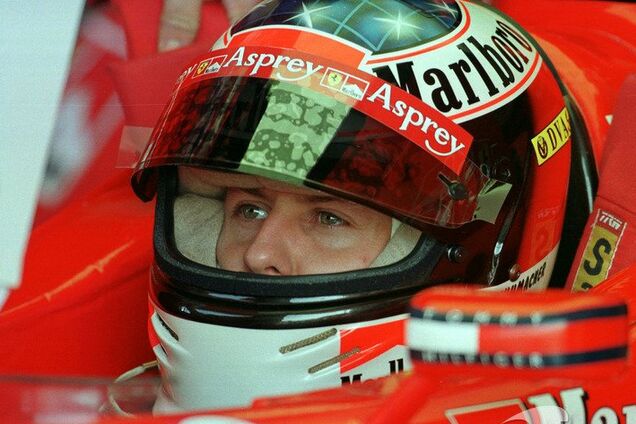 Операція: з'явилися подробиці таємної госпіталізації Шумахера