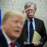 Трамп и Болтон