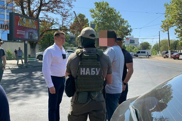 Топ-чиновник Николаевщины погорел на рекордной взятке: все подробности