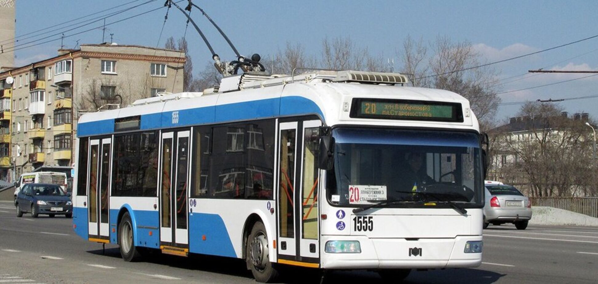 У Дніпрі замість тролейбусів їздитимуть автобуси: подробиці