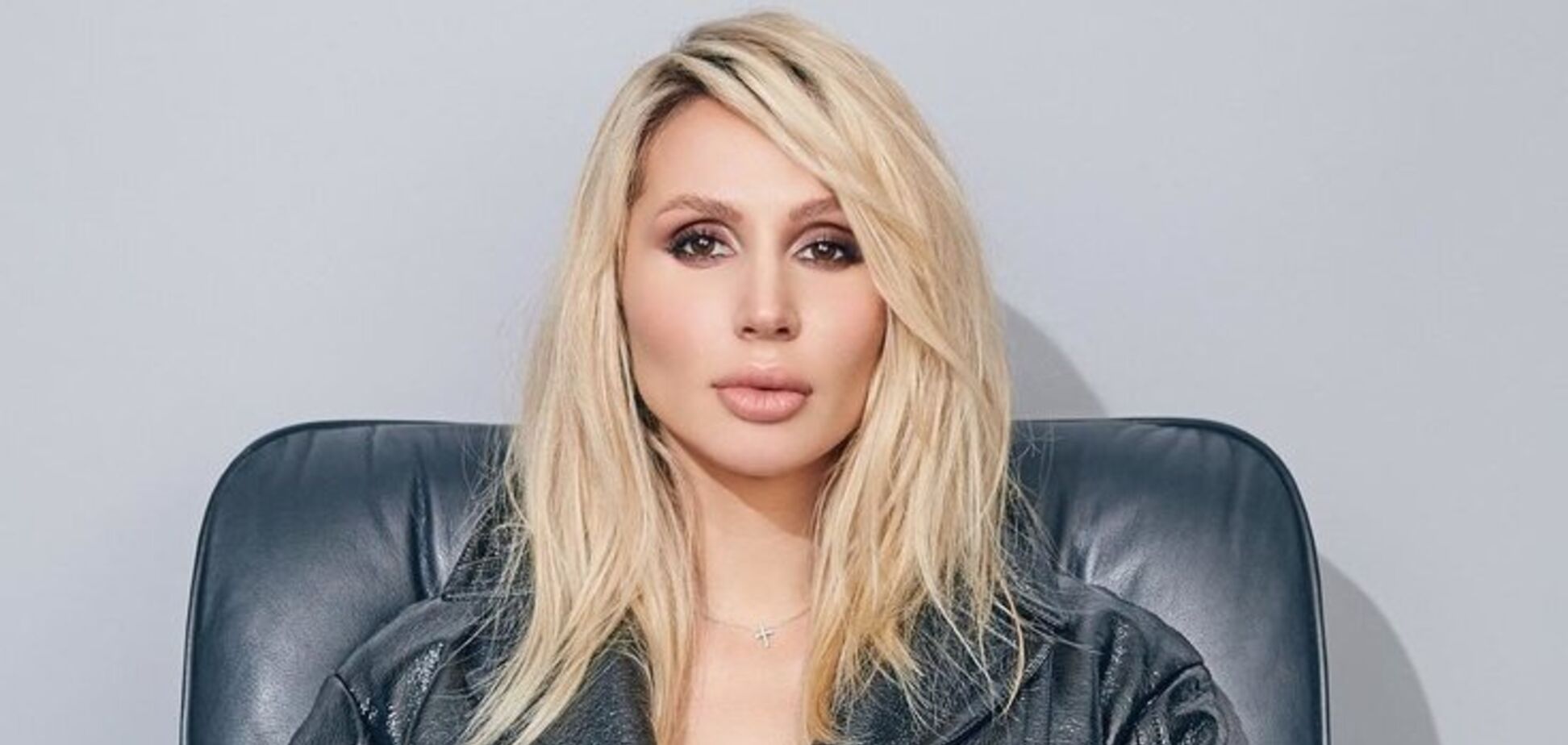 'Бабусині труси': Лободу висміяли через безглуздий купальник