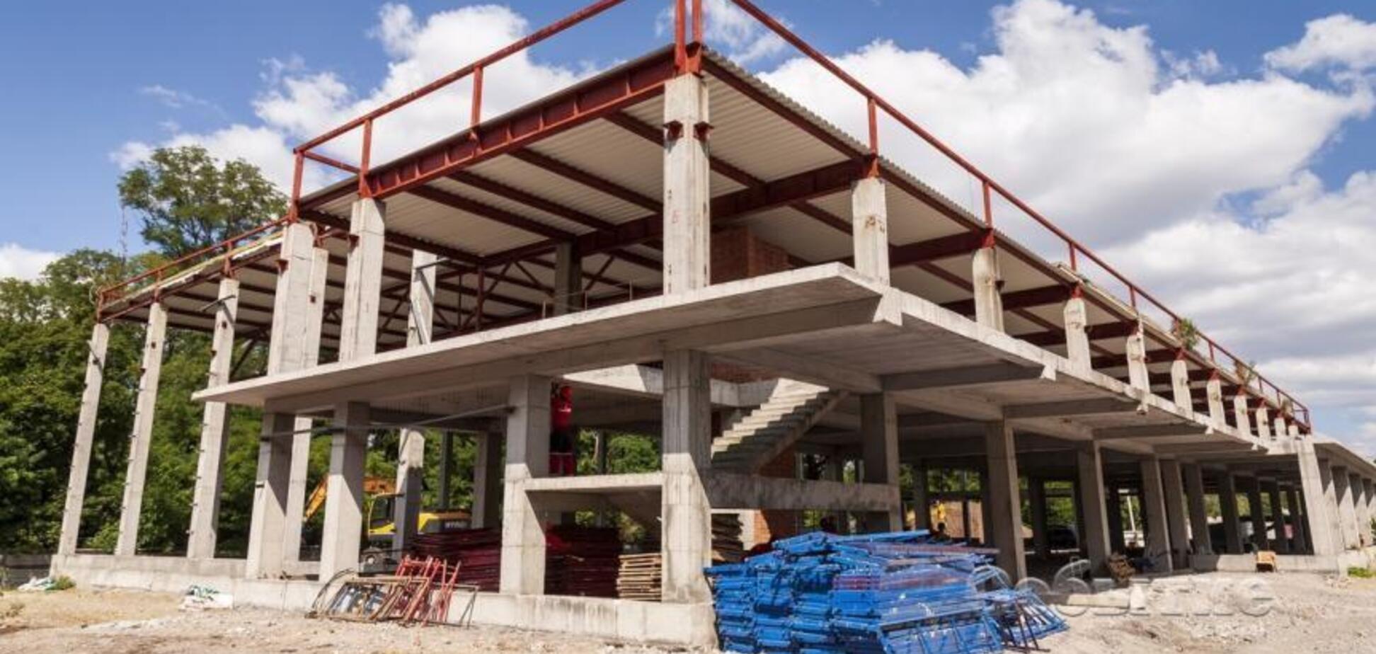 СБУ пытается заблокировать строительство баскетбольной арены, которую жители Каменского ждали 5 лет