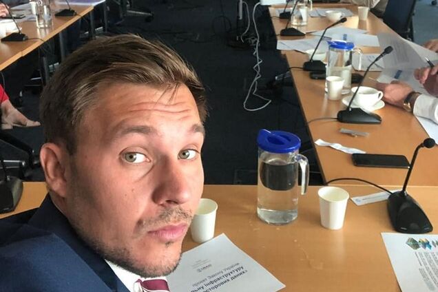 'Слуга народа' оконфузился постом с ошибками в сети