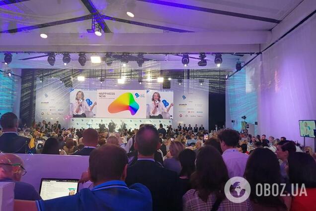 'Картковий будиночок' у 'Вечірньому кварталі': форум YES закінчився помпезною вечіркою