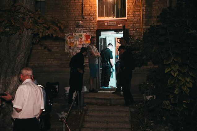 Зарезал на глазах у матери: появились детали зверского убийства девушки в Киеве