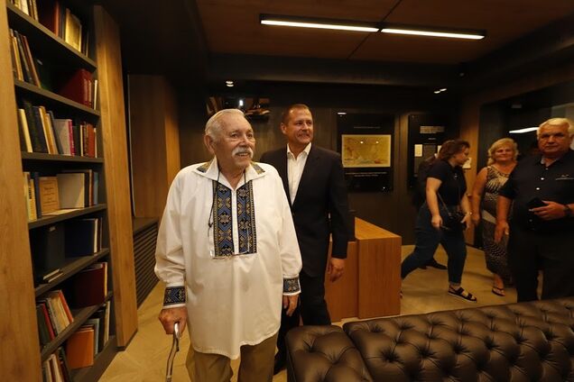 Борис Филатов о Библиотеке имени Джона Маккейна в Днепре: 'Сюда поедут люди со всей Украины!'