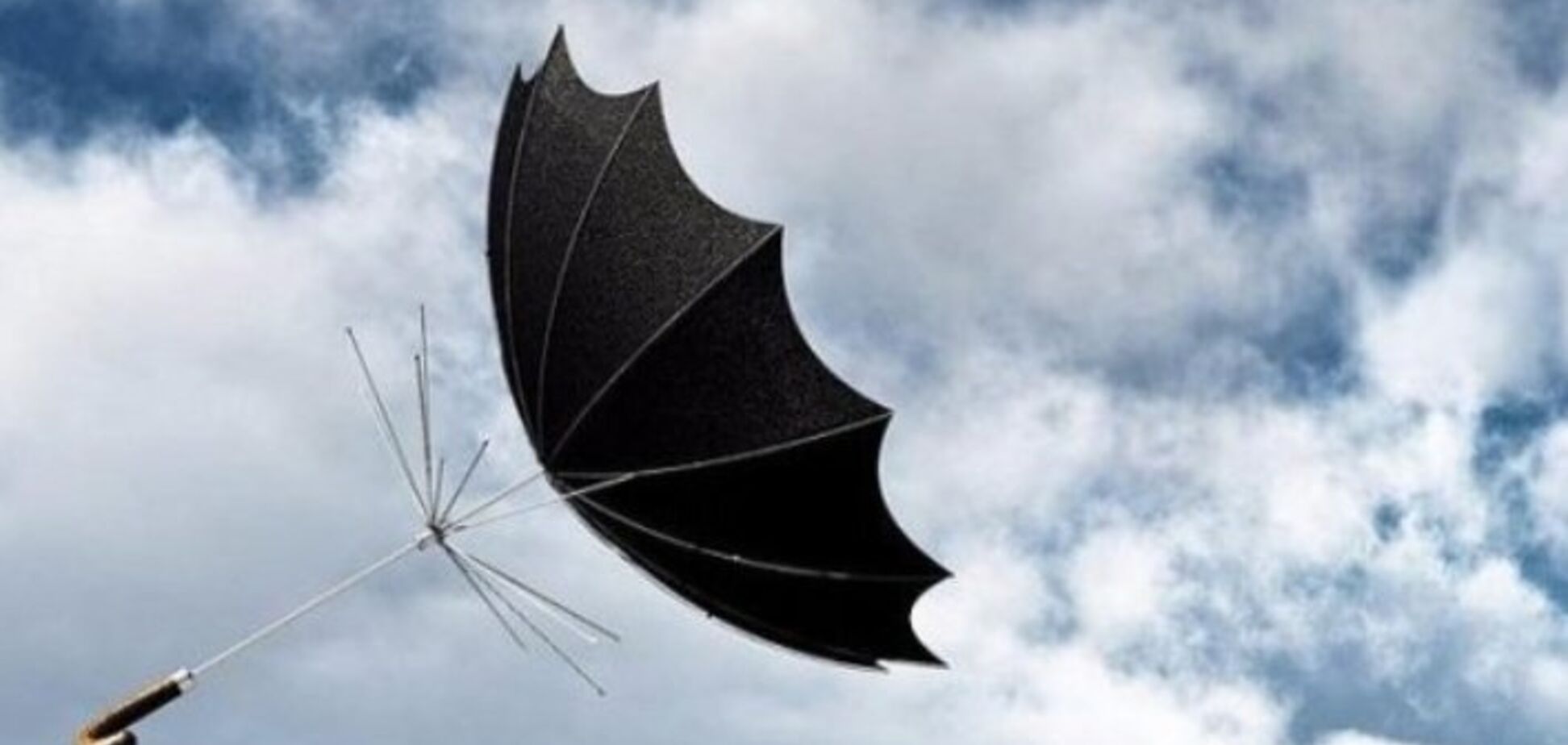 В Киеве и области объявили штормовое предупреждение: в чем причина