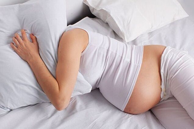 Сон на спине: развенчан главный миф о беременных