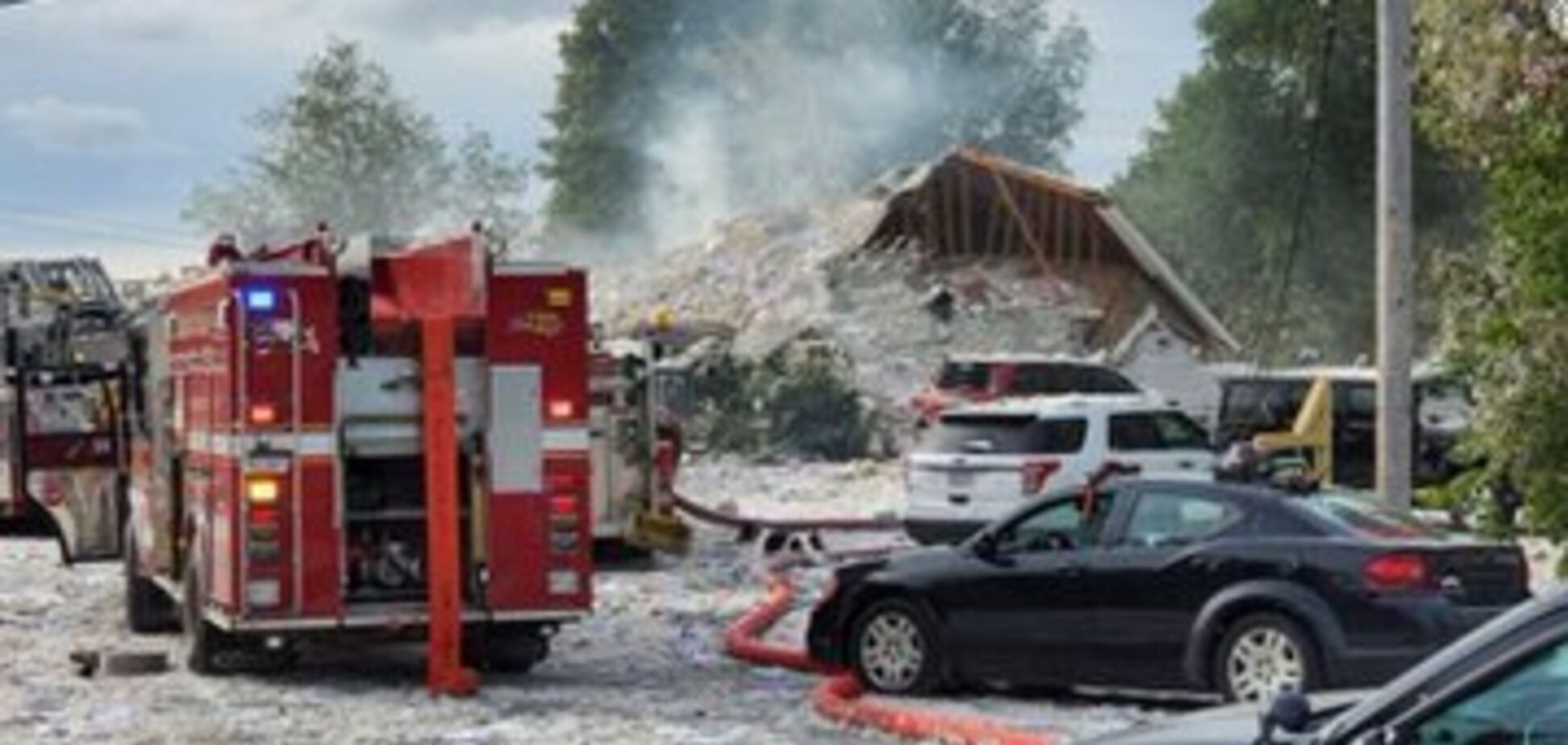 В США взрывом уничтожило интернат: фото и видео смертельного ЧП