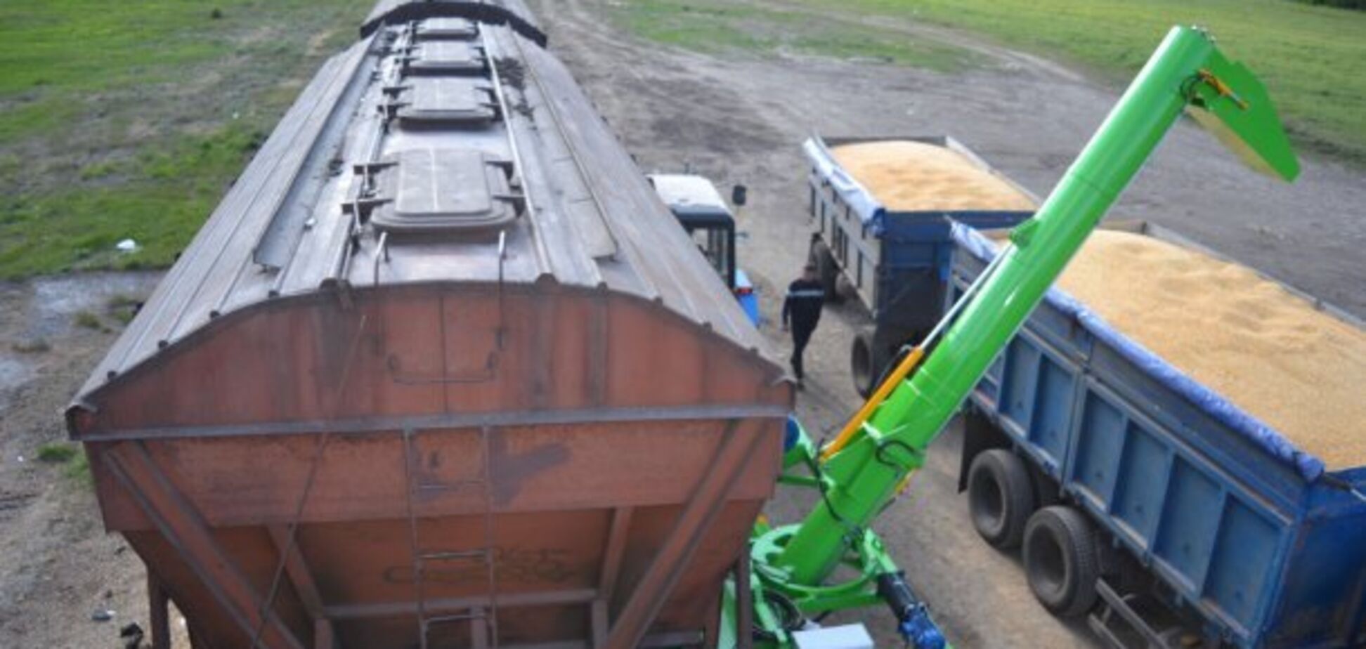 'Укрзалізницю' следует лишить монополии на перевозку грузов – Козаченко