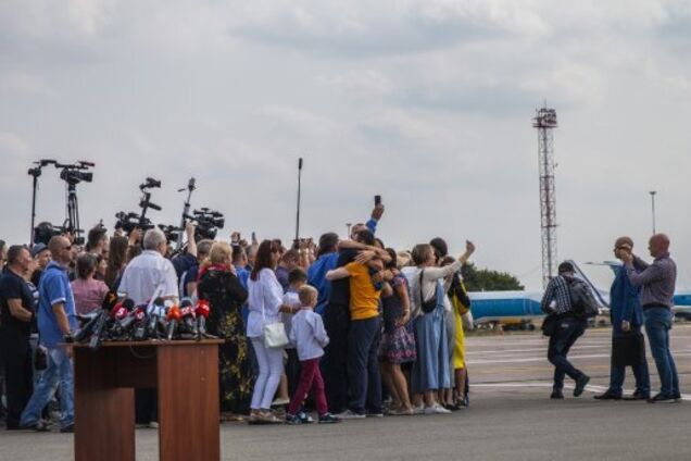 Міністр МЗС: Окупанти хочуть включити кримінальних авторитетів в списки на обмін