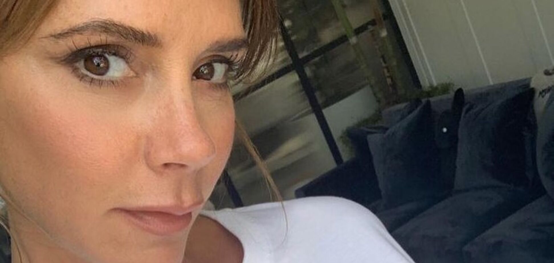 Всего один продукт: 45-летняя Виктория Бэкхем раскрыла секрет красоты