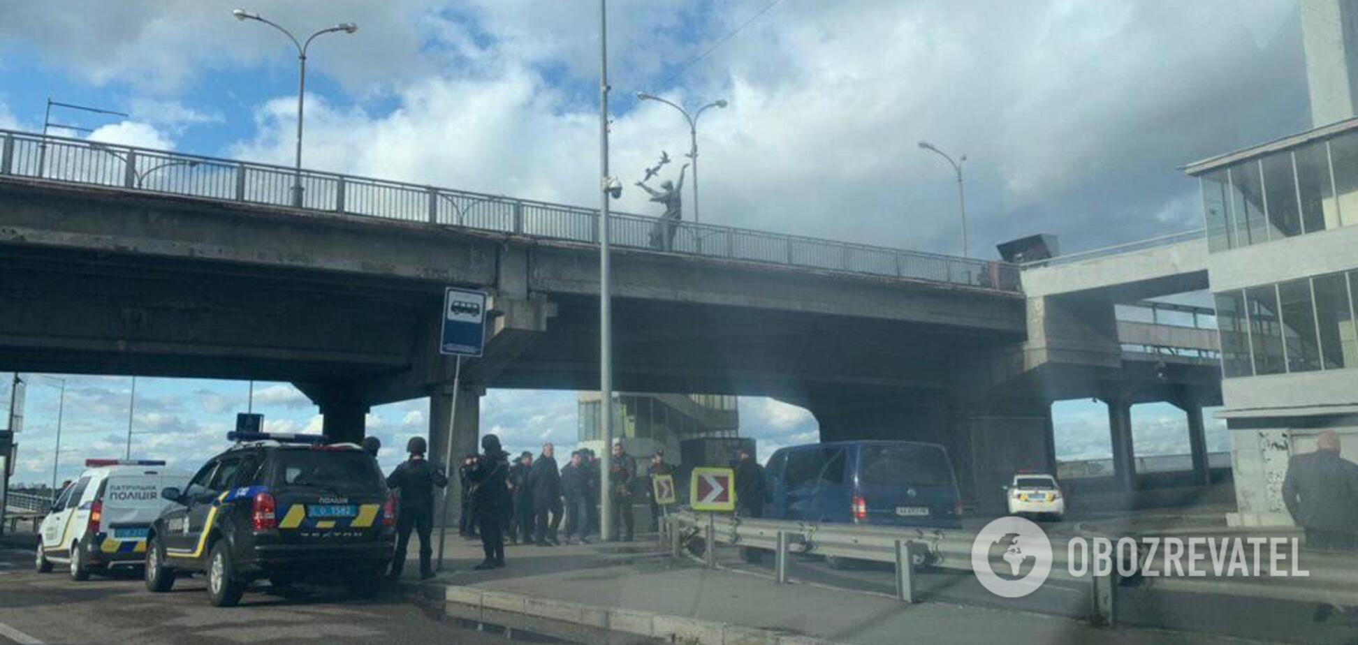 В Киеве из-за 'минирования' перекрыли часть метро