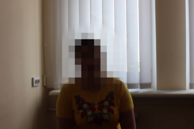 ФСБ Росії попалася на вербуванні українки: відео зізнання