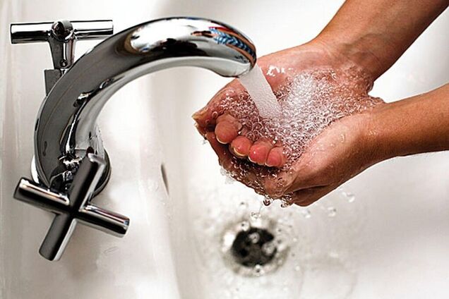 Частина Дніпра залишиться без води на цілий день: список вулиць