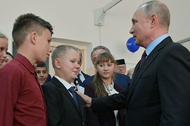 Владимир Путин и мальчик