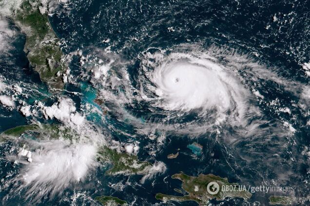 Ураган 'Дориан' обрушился на Багамы и пошел на США: видео катастрофы